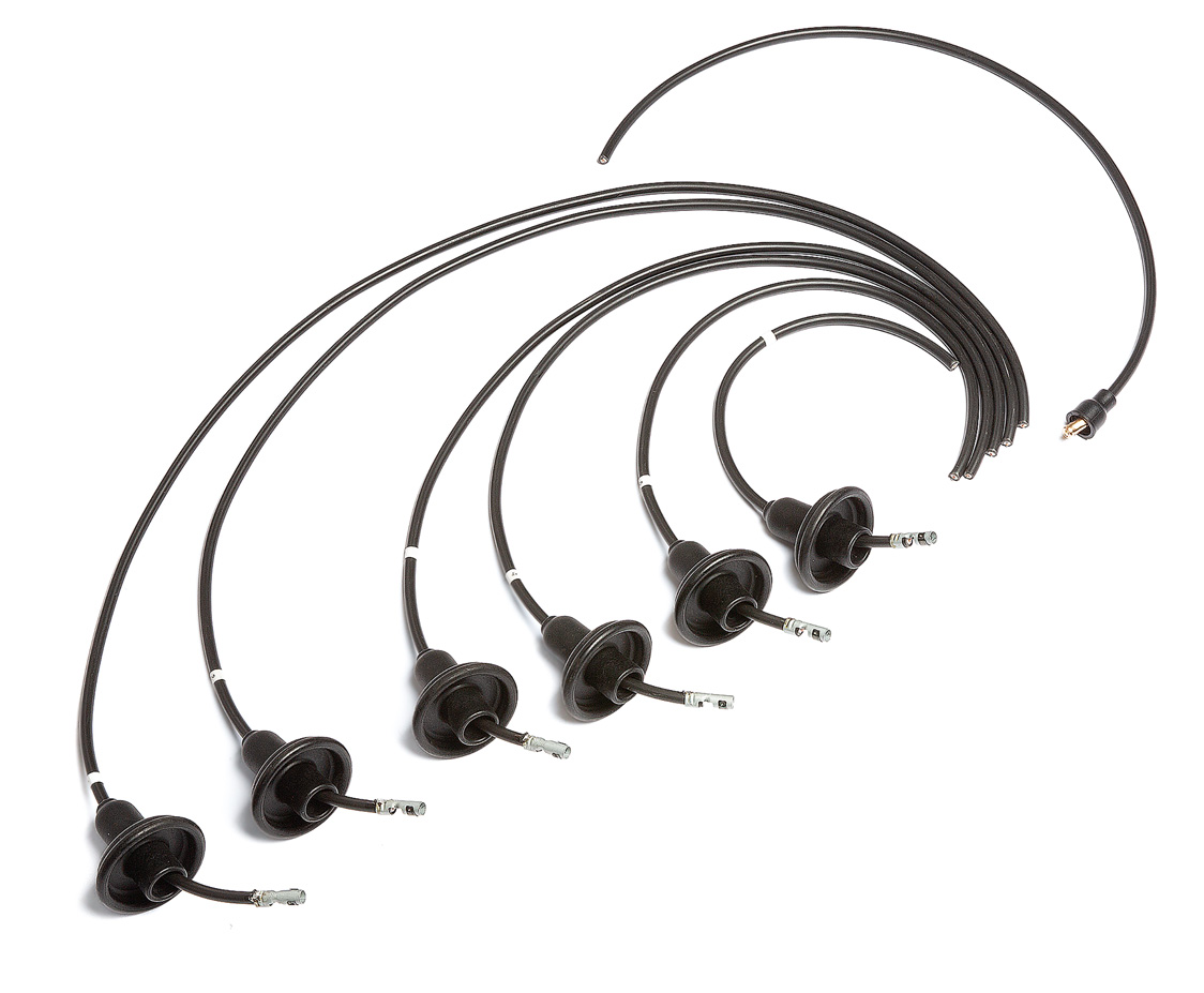 Zündkabelsatz
Ignition lead set
Faisceau de câbles d'allumage
