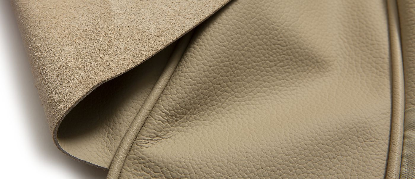 Ledersitzbezüge
Leather seat covers
Housses de siège en cuir
L